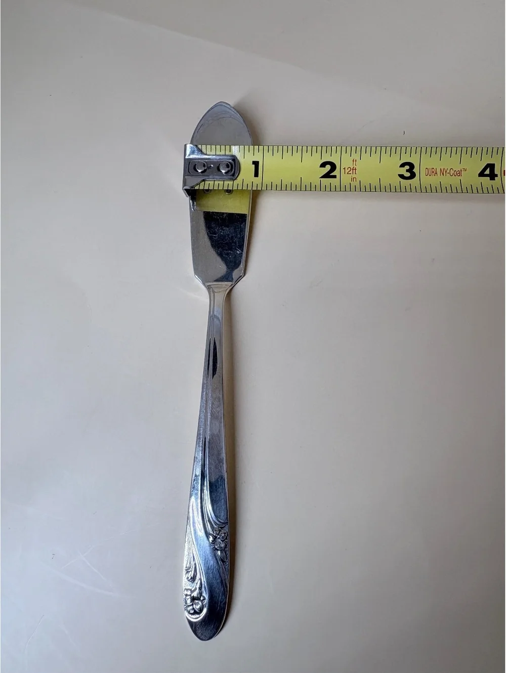 Holmes & Edwards Deep Silver Floral Master Butter Knife 6.5”
